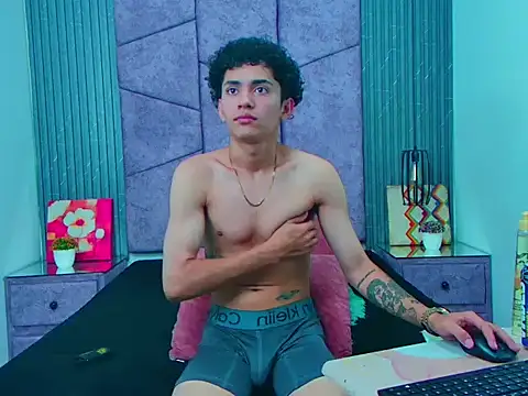 JackCooperr online show from January 2026 12:43:01 PM