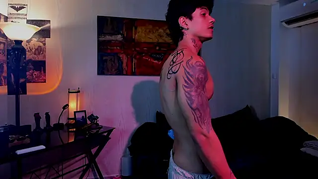 Snapshot of aress_damon chatting on April 2026 11:37:02 PM aress damon online show from April 2026 11:37:02 PM