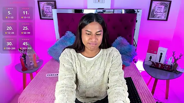 Samantha  F W online show from December 2025 04:36:01 PM