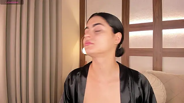 SarhaVega online show from January 2026 01:35:01 PM