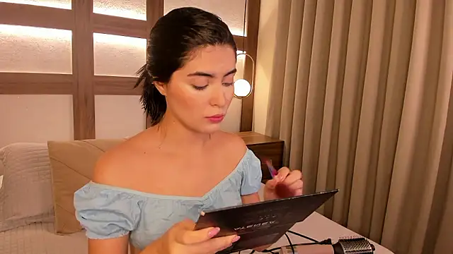 SarhaVega online show from February 2026 12:36:01 PM