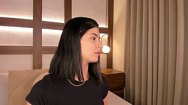 SarhaVega online show from March 2026 01:06:02 PM