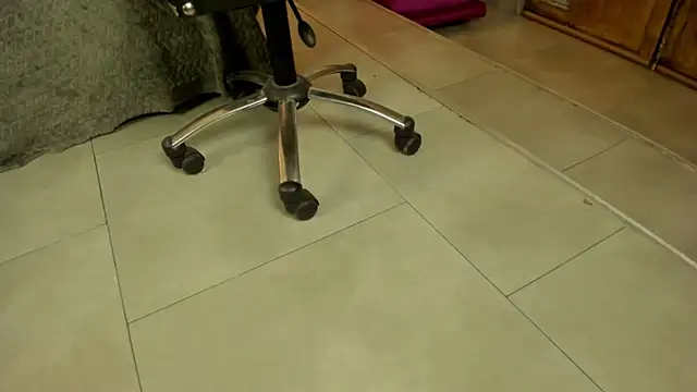 Mysterius Woman online show from April 2026 11:19:01 AM