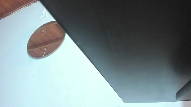 Snapshot of Izelevans chatting on April 2026 10:30:01 AM Izelevans online show from April 2026 10:30:01 AM