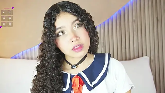 Snapshot of EloiseSweetxx chatting on January 2026 01:05:01 PM EloiseSweetxx online show from January 2026 01:05:01 PM