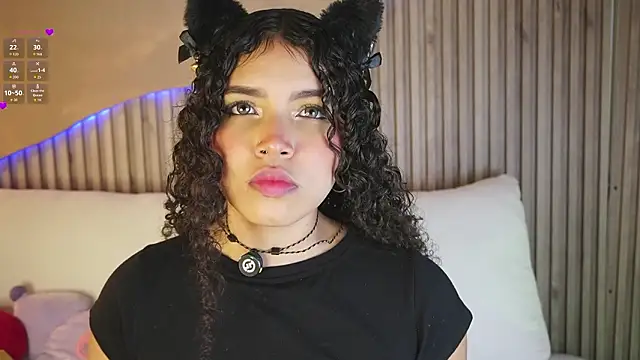 Snapshot of EloiseSweetxx chatting on March 2026 12:18:01 PM EloiseSweetxx online show from March 2026 12:18:01 PM