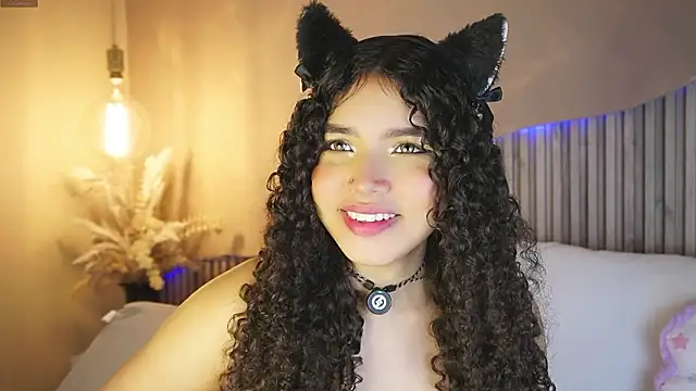 Snapshot of EloiseSweetxx chatting on March 2026 12:22:01 PM EloiseSweetxx online show from March 2026 12:22:01 PM