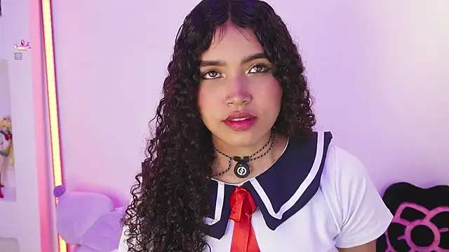 Snapshot of EloiseSweetxx chatting on March 2026 12:33:01 PM EloiseSweetxx online show from March 2026 12:33:01 PM