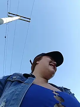 Shofy22 online show from November 2025 12:38:01 PM