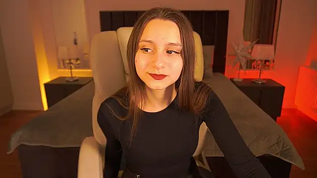 TinyNatalie online show from February 2026 10:35:02 PM