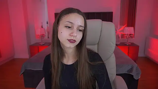 TinyNatalie online show from February 2026 08:56:01 PM