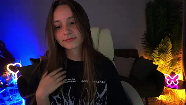 Snapshot of TinyNatalie chatting on July 2026 08:22:02 PM TinyNatalie online show from July 2026 08:22:02 PM