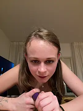 Snapshot of norafack33 chatting on November 2025 05:23:01 PM norafack33 online show from November 2025 05:23:01 PM