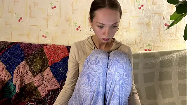 PaulaTisch online show from December 2025 04:11:01 PM