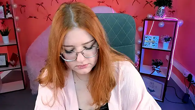 StaceyJensen online show from December 2025 09:24:01 AM