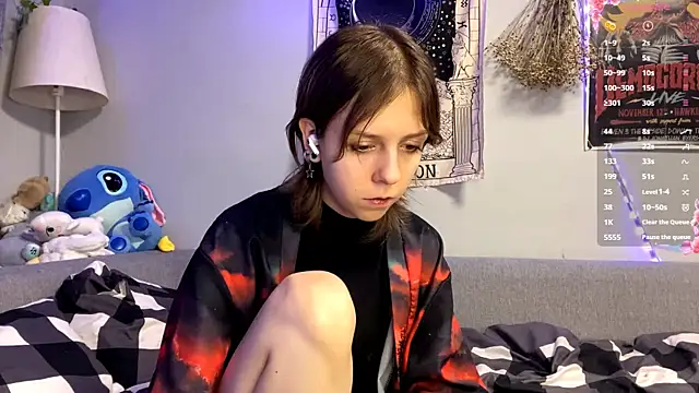 Snapshot of FairyLuna chatting on December 2025 07:11:02 PM FairyLuna online show from December 2025 07:11:02 PM