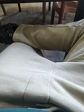 BarrenProtege online show from December 2025 12:00:01 PM