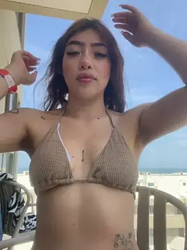 DAKOTA SAKURA online show from April 2026 02:45:01 PM