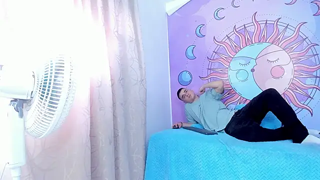 Snapshot of Dantee_Dark chatting on November 2025 07:39:02 PM Dantee Dark online show from November 2025 07:39:02 PM