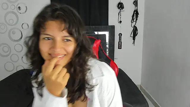 Snapshot of Mia_and_Kenai chatting on November 2025 12:27:02 PM Mia and Kenai online show from November 2025 12:27:02 PM