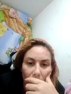 Snapshot of Alice-pink chatting on November 2025 11:41:01 PM Alice-pink online show from November 2025 11:41:01 PM