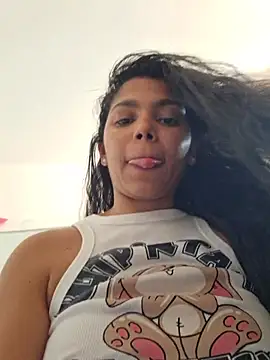 Snapshot of Mia_Rosex chatting on December 2025 07:53:02 PM Mia Rosex online show from December 2025 07:53:02 PM