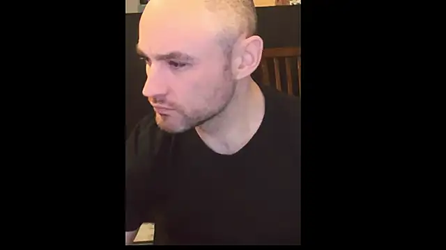 Snapshot of famous1tad chatting on March 2026 03:07:02 PM famous1tad online show from March 2026 03:07:02 PM