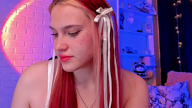 Snapshot of SweetieMarry chatting on November 2025 07:40:03 PM SweetieMarry online show from November 2025 07:40:03 PM