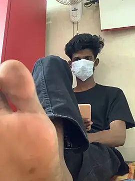 akgymnastic77Z online show from April 2026 11:26:02 AM