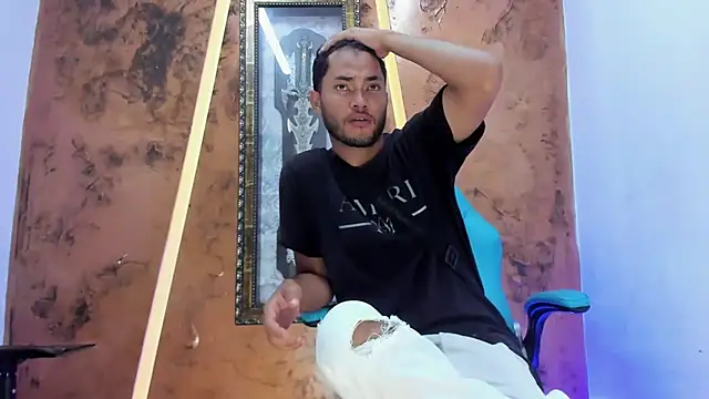 Snapshot of hot_guy_sweet chatting on November 2025 07:35:02 PM hot guy sweet online show from November 2025 07:35:02 PM