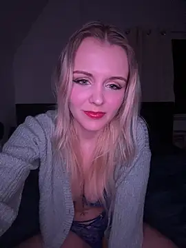 OfflineLizzy online show from March 2026 09:28:01 PM