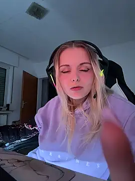 OfflineLizzy online show from March 2026 02:52:01 AM