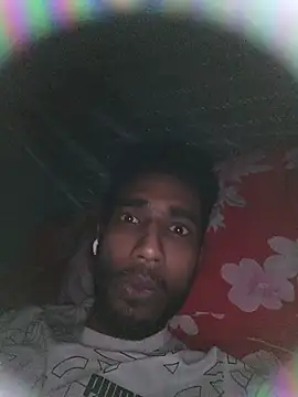 Snapshot of MH_Shuvo_Prince chatting on November 2025 06:42:02 PM MH Shuvo Prince online show from November 2025 06:42:02 PM
