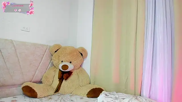 lia sweetty online show from April 2026 06:19:01 AM