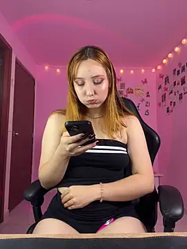 Davne  online show from April 2026 09:59:02 PM