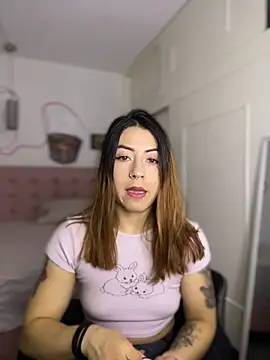 MaddieHunter online show from December 2025 01:42:01 PM