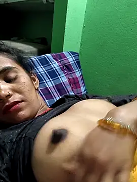 Snapshot of Uma_sain chatting on April 2026 10:51:01 PM Uma sain online show from April 2026 10:51:01 PM