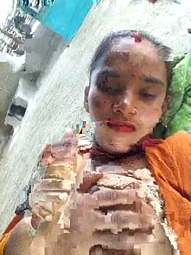 Snapshot of Uma_sain chatting on April 2026 09:43:01 AM Uma sain online show from April 2026 09:43:01 AM