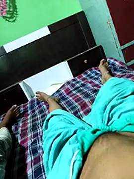 Snapshot of Uma_sain chatting on April 2026 04:08:01 PM Uma sain online show from April 2026 04:08:01 PM