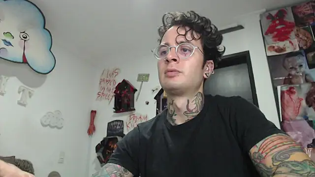 CryBoy13 online show from December 2025 11:21:01 PM