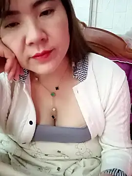 Lily-ross22 online show from February 2026 04:22:02 PM