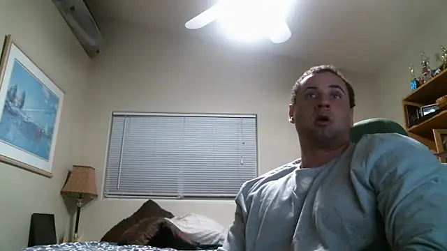 Snapshot of Honorablyrespectedgent chatting on April 2026 04:06:01 AM Honorablyrespectedgent online show from April 2026 04:06:01 AM