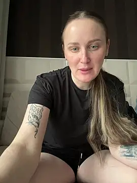 TomilaSi online show from April 2026 11:54:02 AM