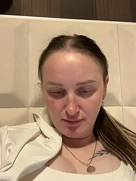 TomilaSi online show from April 2026 08:36:01 PM