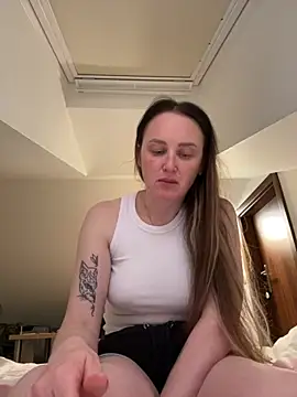 TomilaSi online show from June 2026 06:52:01 PM