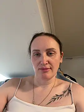 TomilaSi online show from June 2026 01:57:02 PM