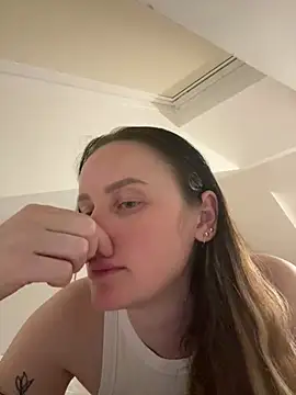 TomilaSi online show from June 2026 08:46:02 PM