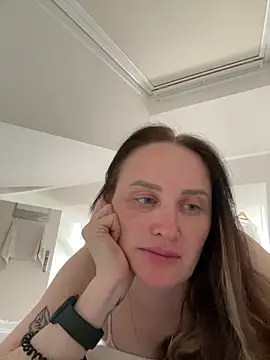 TomilaSi online show from July 2026 01:52:02 PM