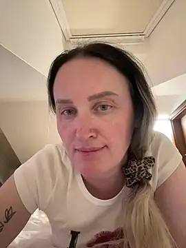 TomilaSi online show from July 2026 09:29:02 PM