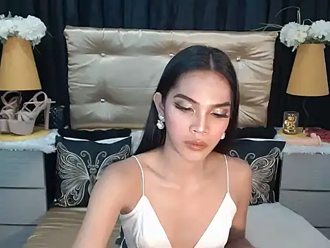 Snapshot of SexyPetiteAra chatting on November 2025 10:56:01 PM SexyPetiteAra online show from November 2025 10:56:01 PM